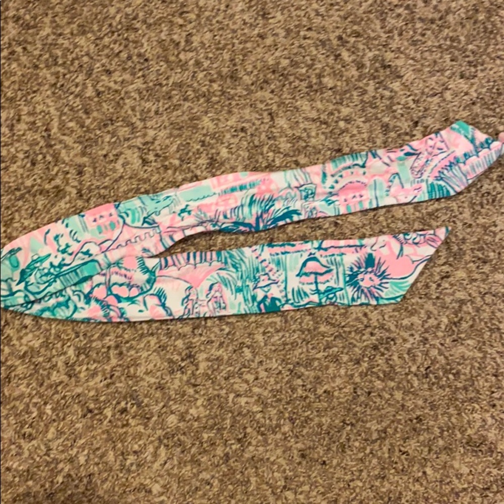 Lilly pink green patterned tie wrap bow Camelflage